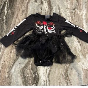H&M skeleton costume infant
